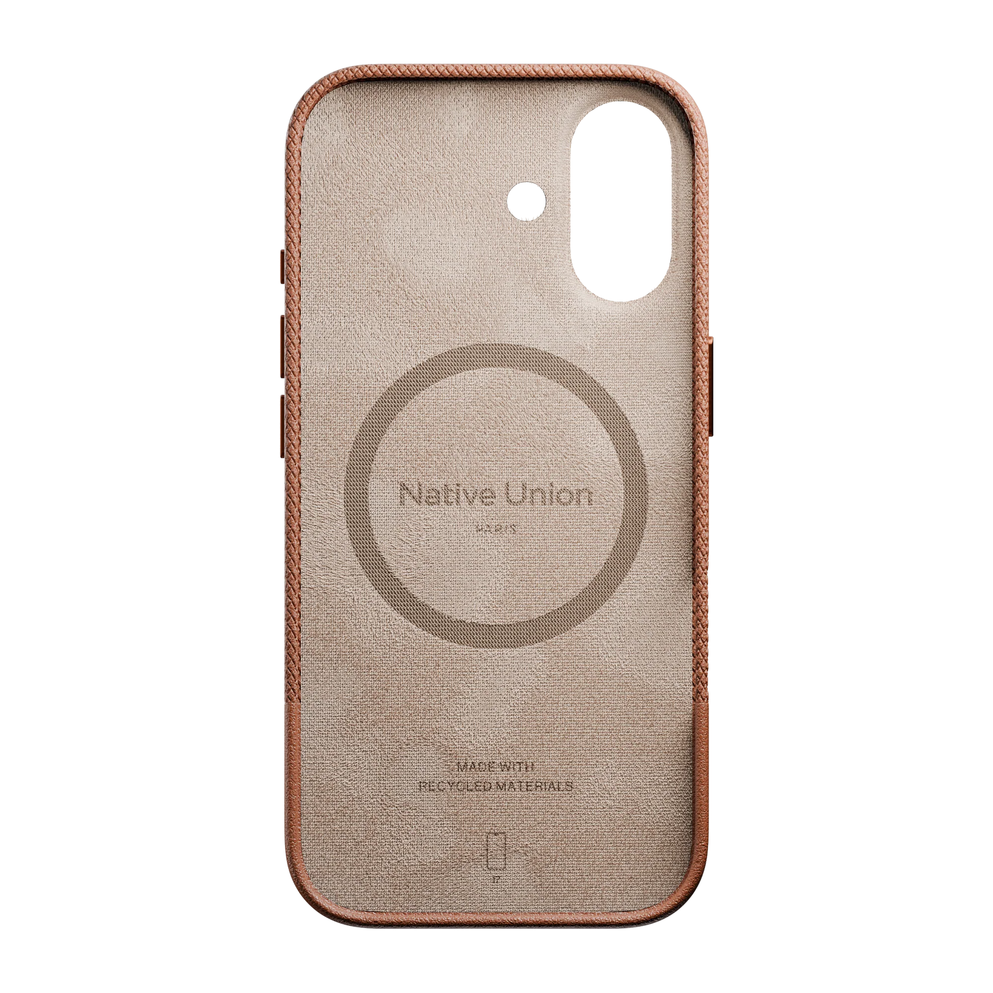 На фото изображено Чехол Native Union Paris (Re)Classic Case для iPhone 17, коричневый