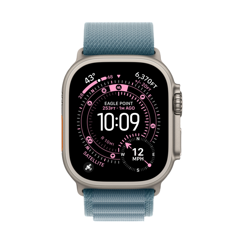 На фото изображено Apple Watch Ultra 3 GPS + Cellular, 49 мм, корпус из натурального титана, ремешок Alpine, цвет светло-синий, M